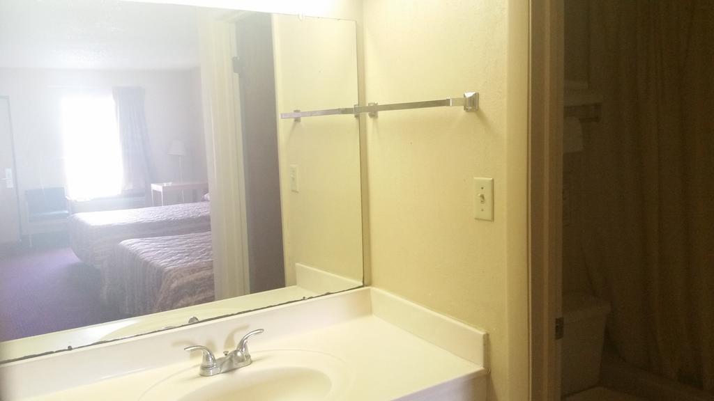 Royal Inn Alachua Zimmer foto